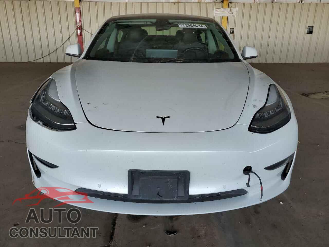 TESLA MODEL 3 2019 - 5YJ3E1EA5KF310252