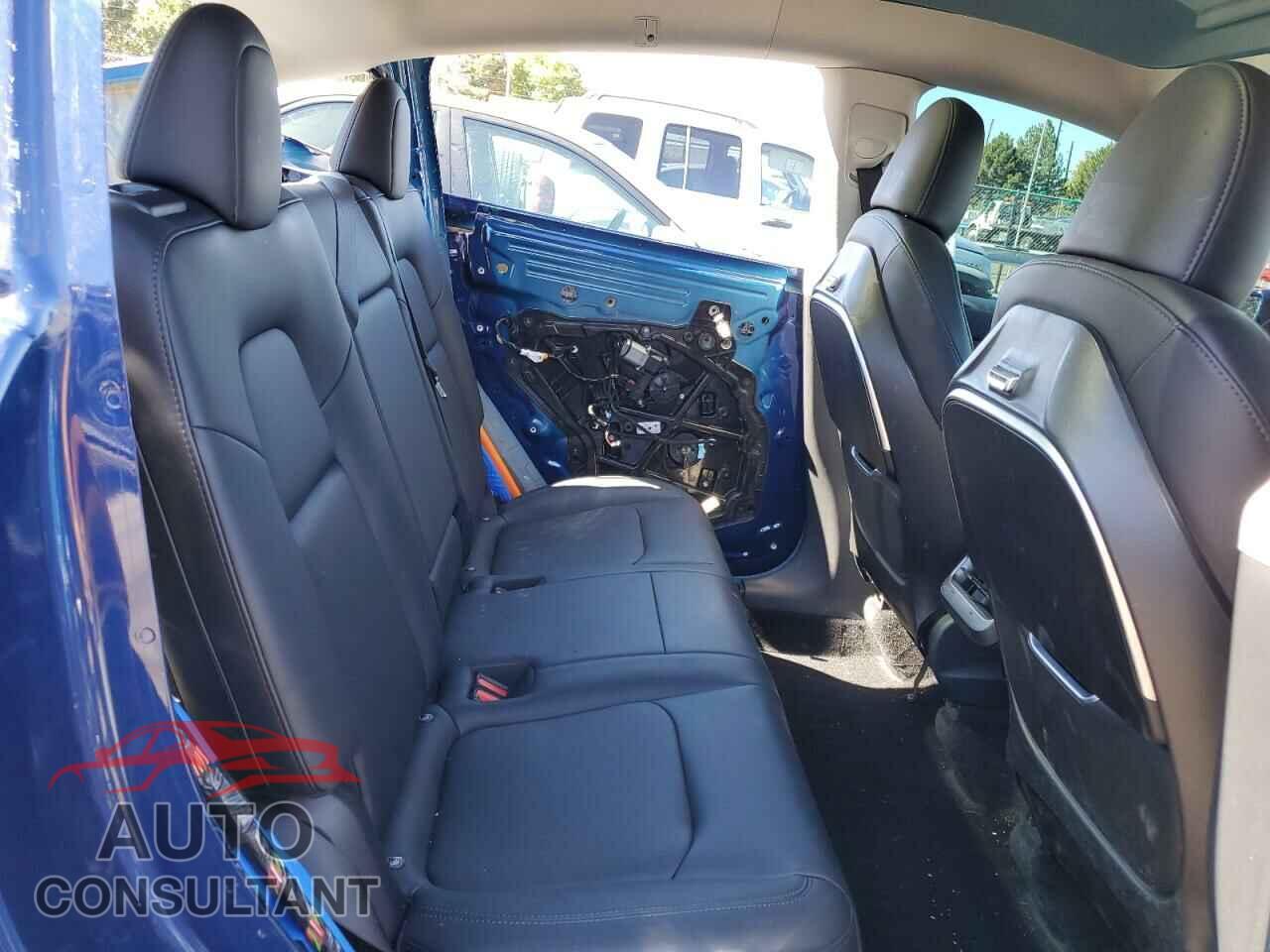 TESLA MODEL Y 2023 - 7SAYGDEE4PF850352