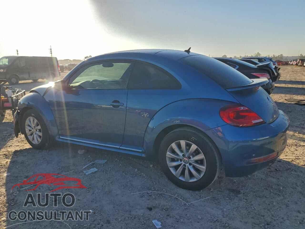 VOLKSWAGEN BEETLE 2019 - 3VWFD7AT1KM706620