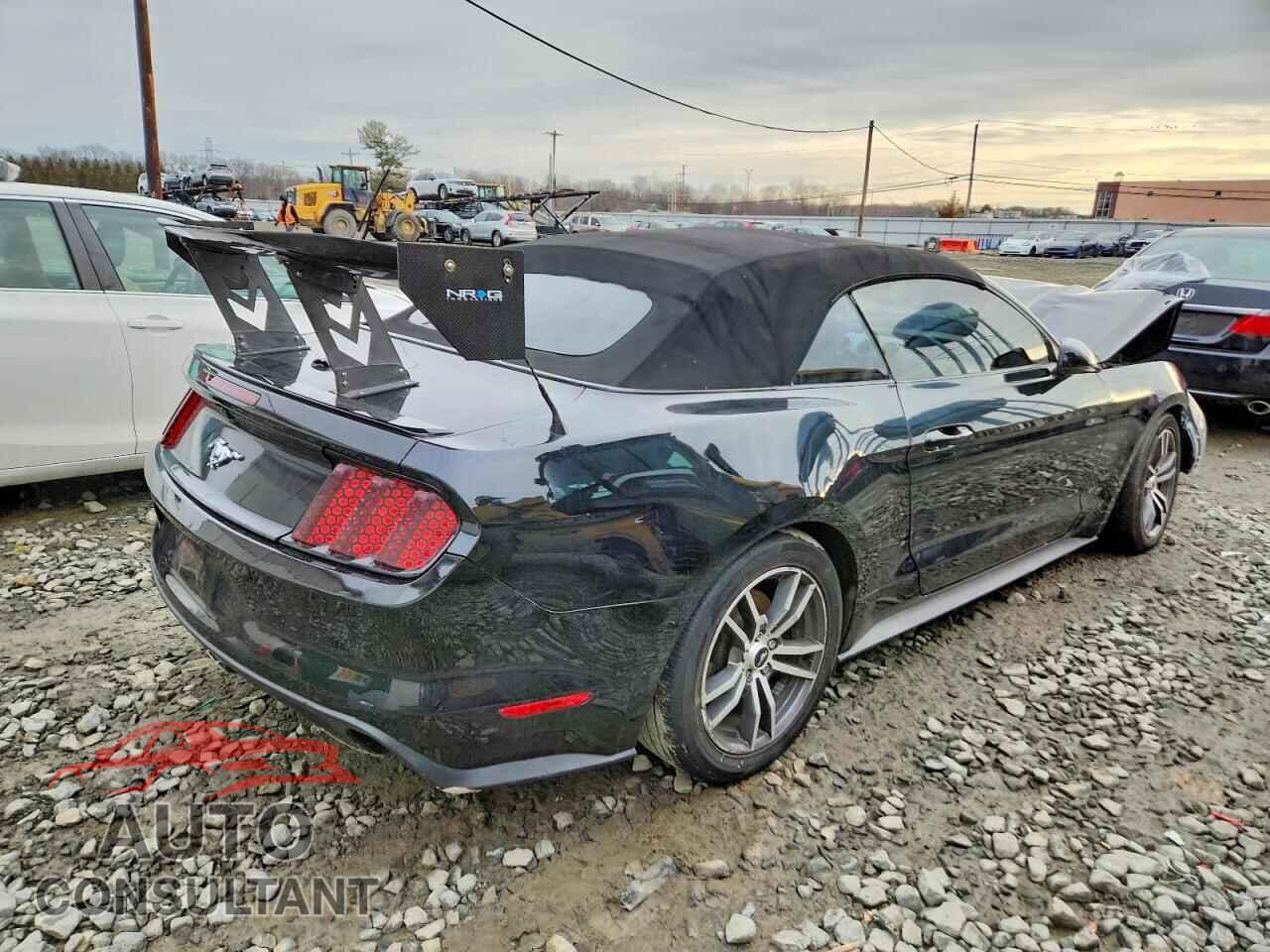 FORD MUSTANG 2015 - 1FATP8UH1F5409715