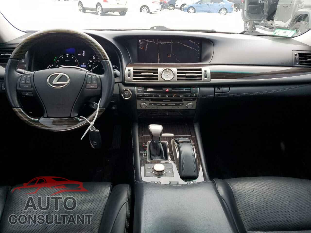 LEXUS LS460 2016 - JTHCL5EF3G5026117