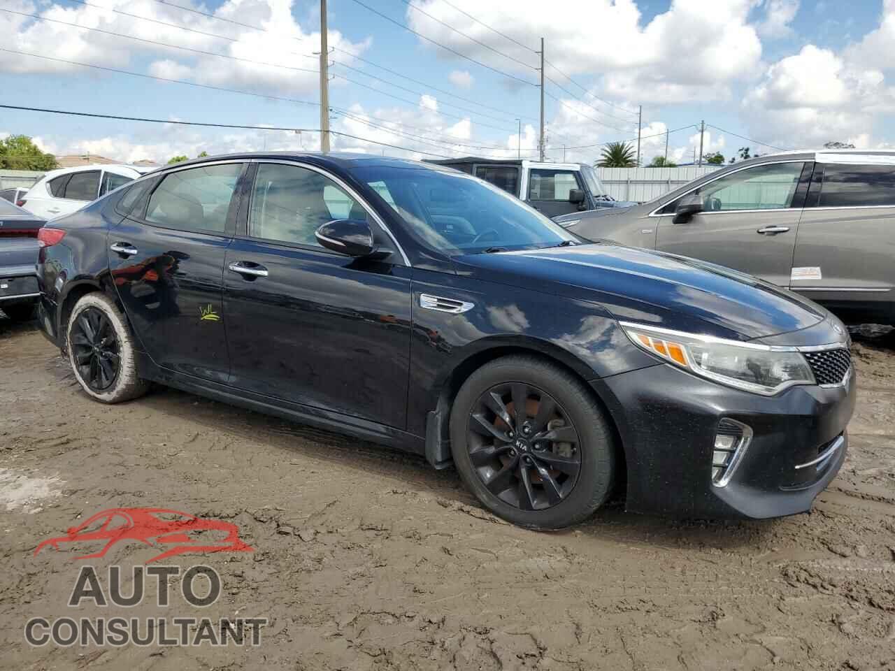 KIA OPTIMA 2018 - 5XXGU4L37JG190458