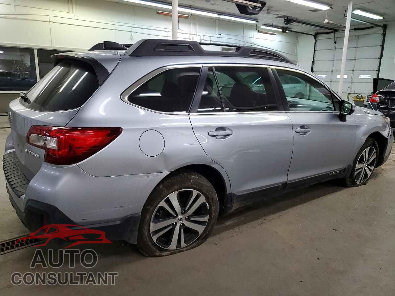 SUBARU OUTBACK 2018 - 4S4BSANC2J3309685