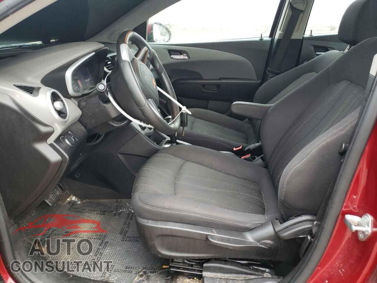 CHEVROLET SONIC 2017 - 1G1JD5SH6H4106099