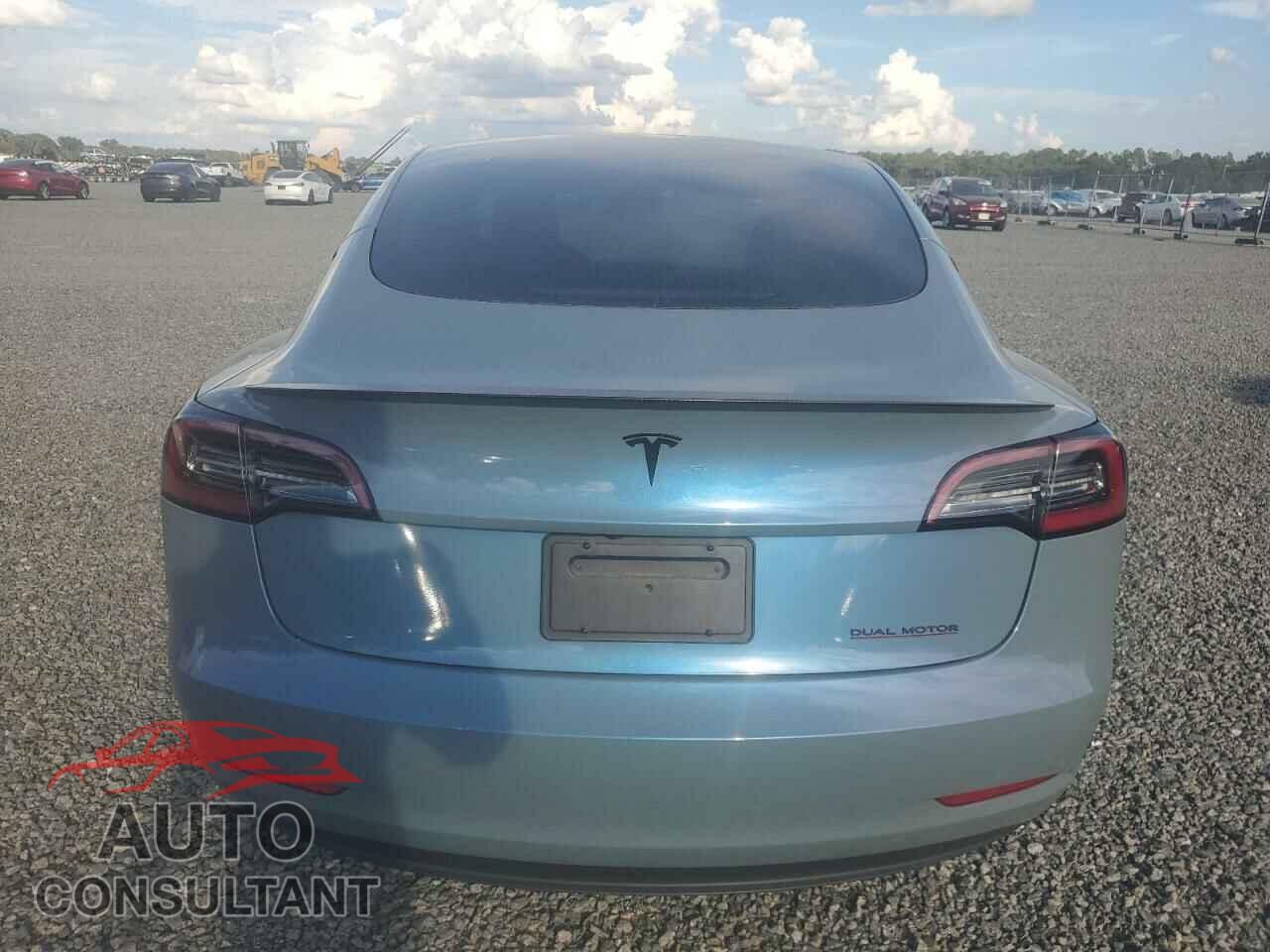 TESLA MODEL 3 2021 - 5YJ3E1EC8MF056511