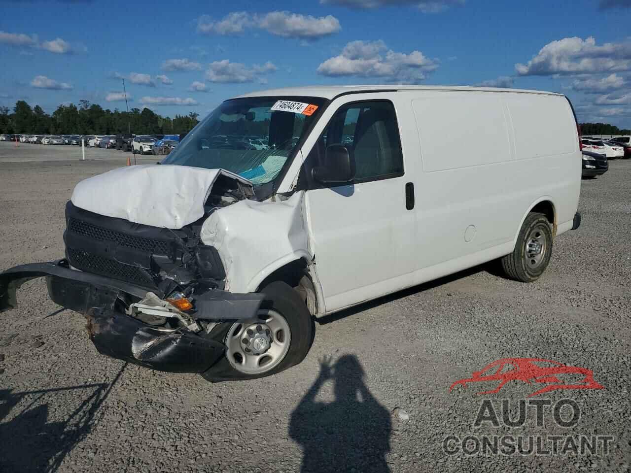 CHEVROLET EXPRESS 2017 - 1GCWGAFF8H1341241