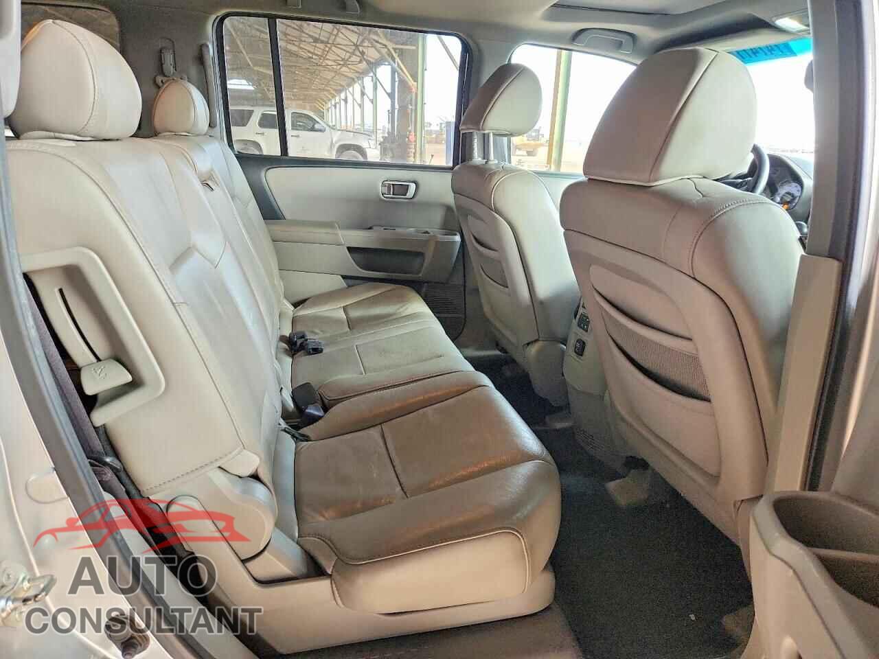 HONDA PILOT 2011 - 5FNYF3H58BB009486