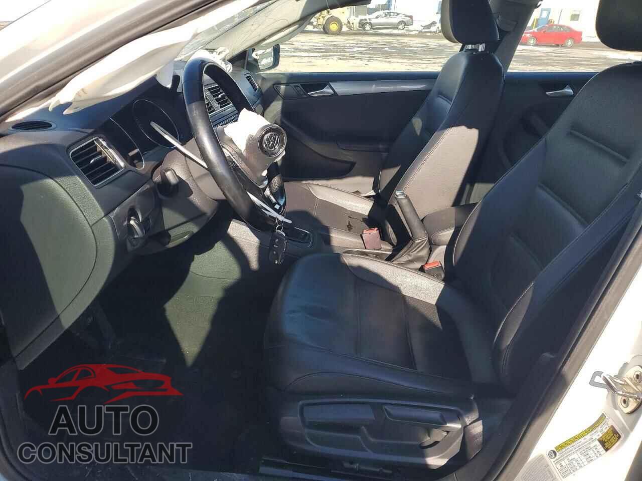 VOLKSWAGEN JETTA 2017 - 3VWDB7AJ4HM254957