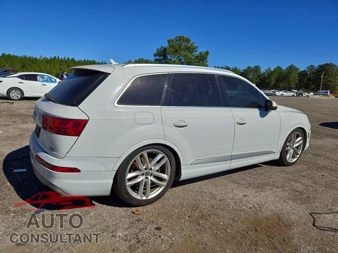 AUDI Q7 2018 - WA1VAAF70JD007306