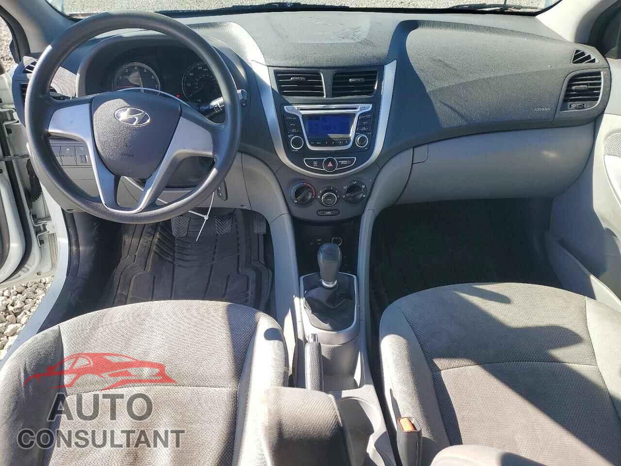 HYUNDAI ACCENT 2014 - KMHCT5AEXEU185097