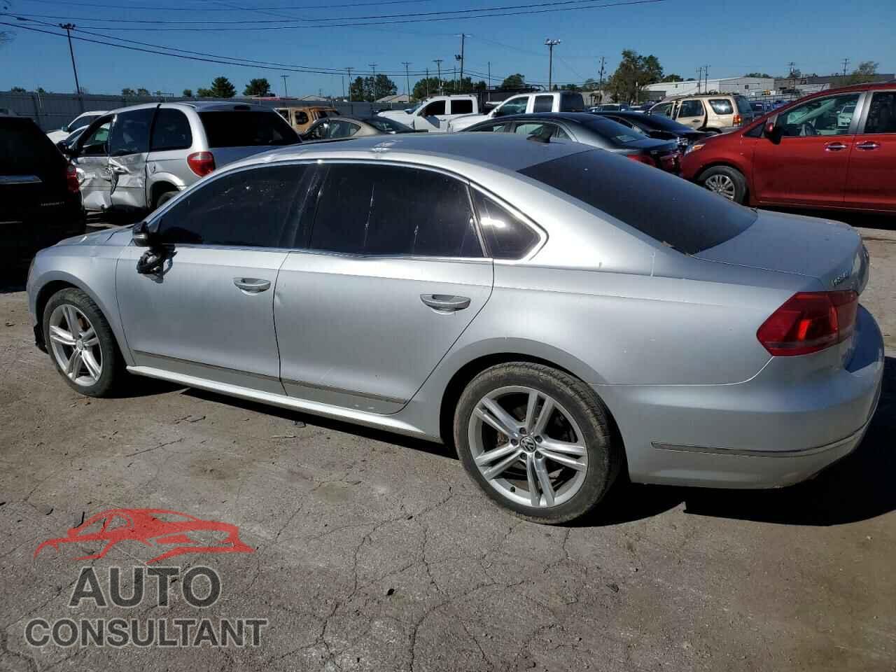 VOLKSWAGEN PASSAT 2013 - 1VWCN7A32DC060248