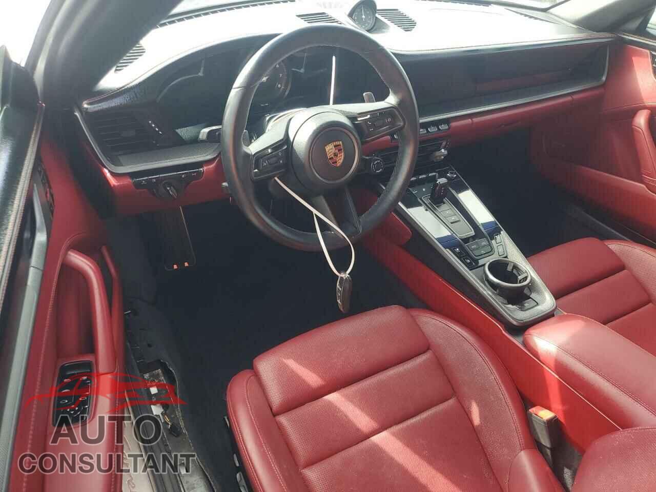 PORSCHE 911 2020 - WP0CA2A90LS251516