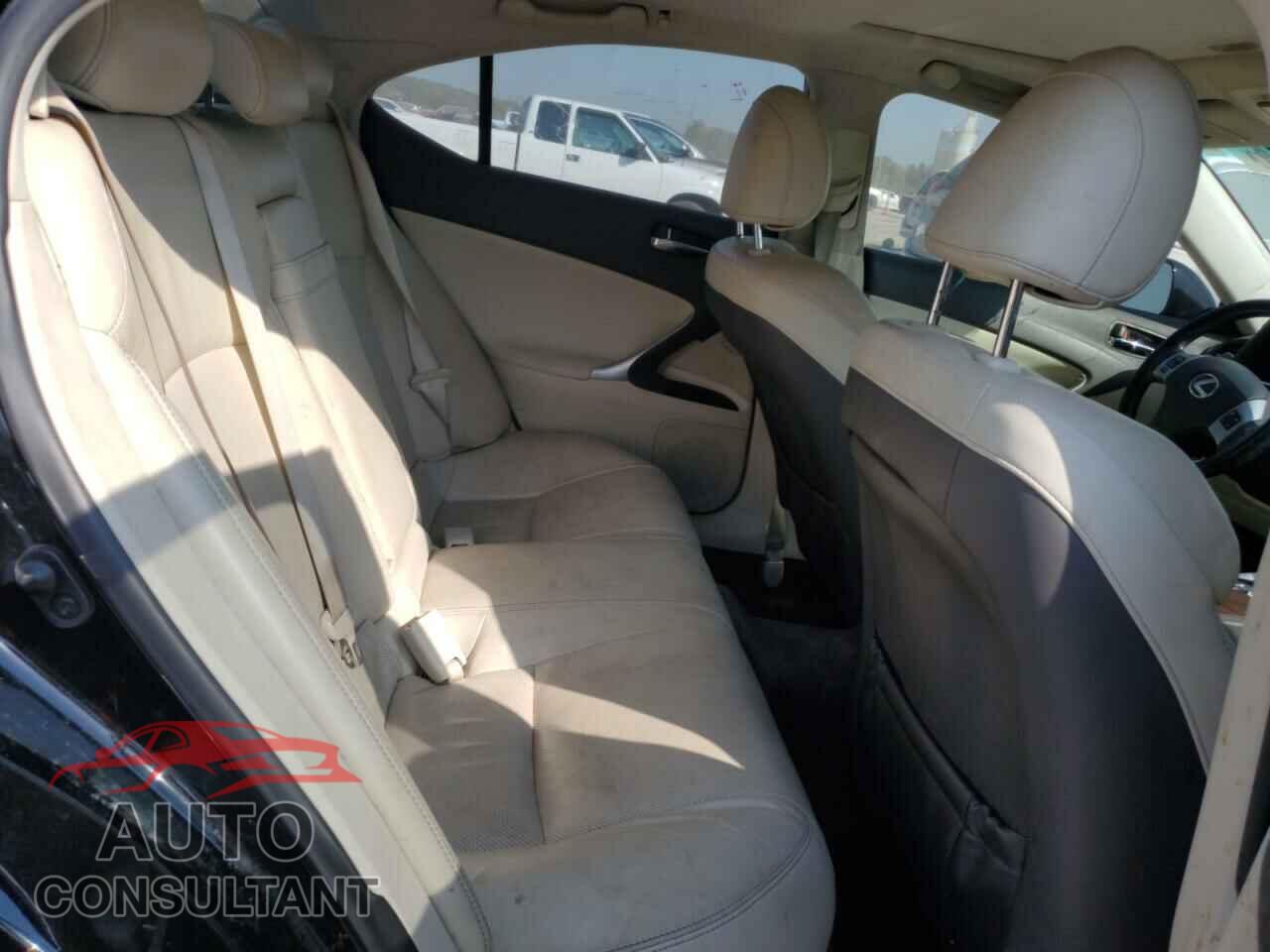 LEXUS IS 2012 - JTHCF5C28C5054559