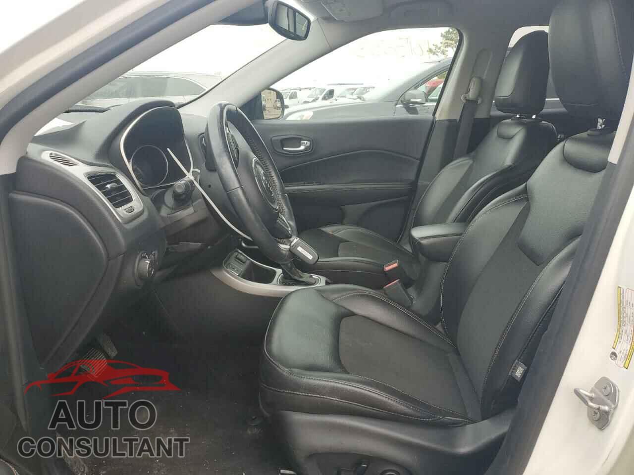 JEEP COMPASS 2018 - 3C4NJCBB1JT293513