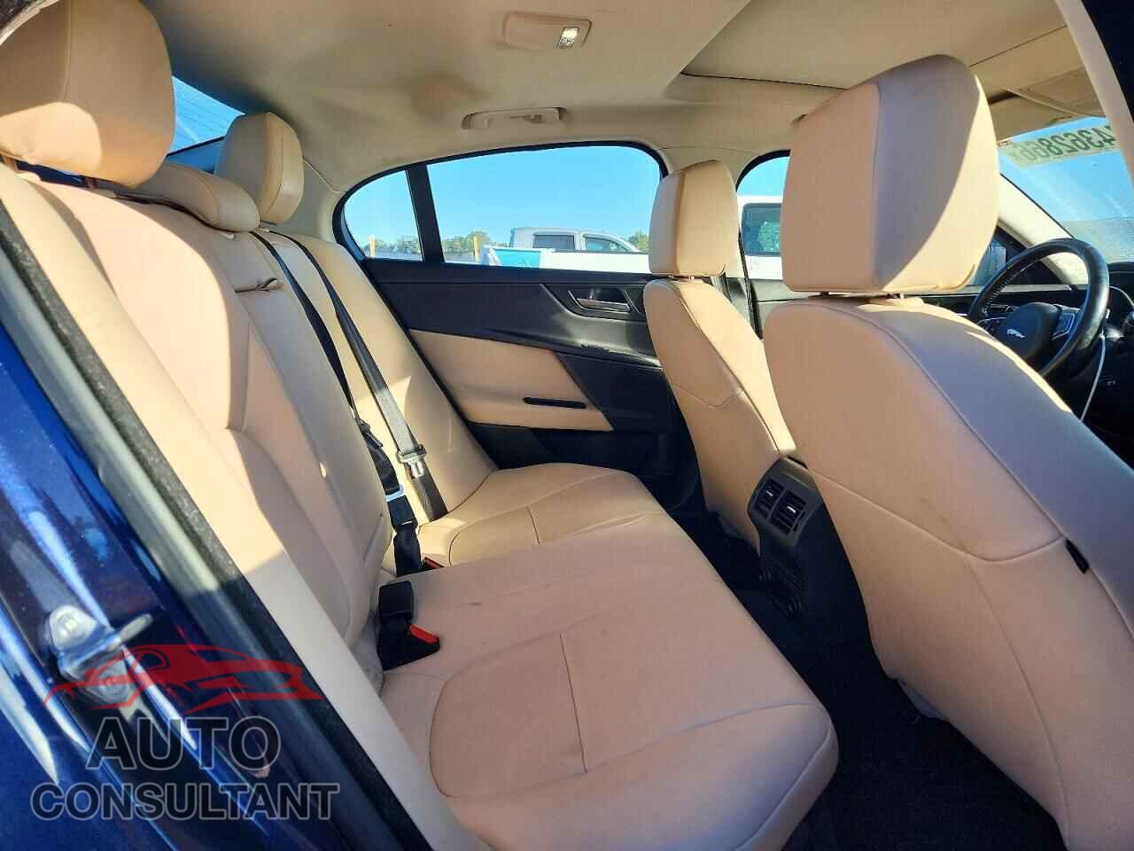 JAGUAR XE 2018 - SAJAD4FX2JCP35150