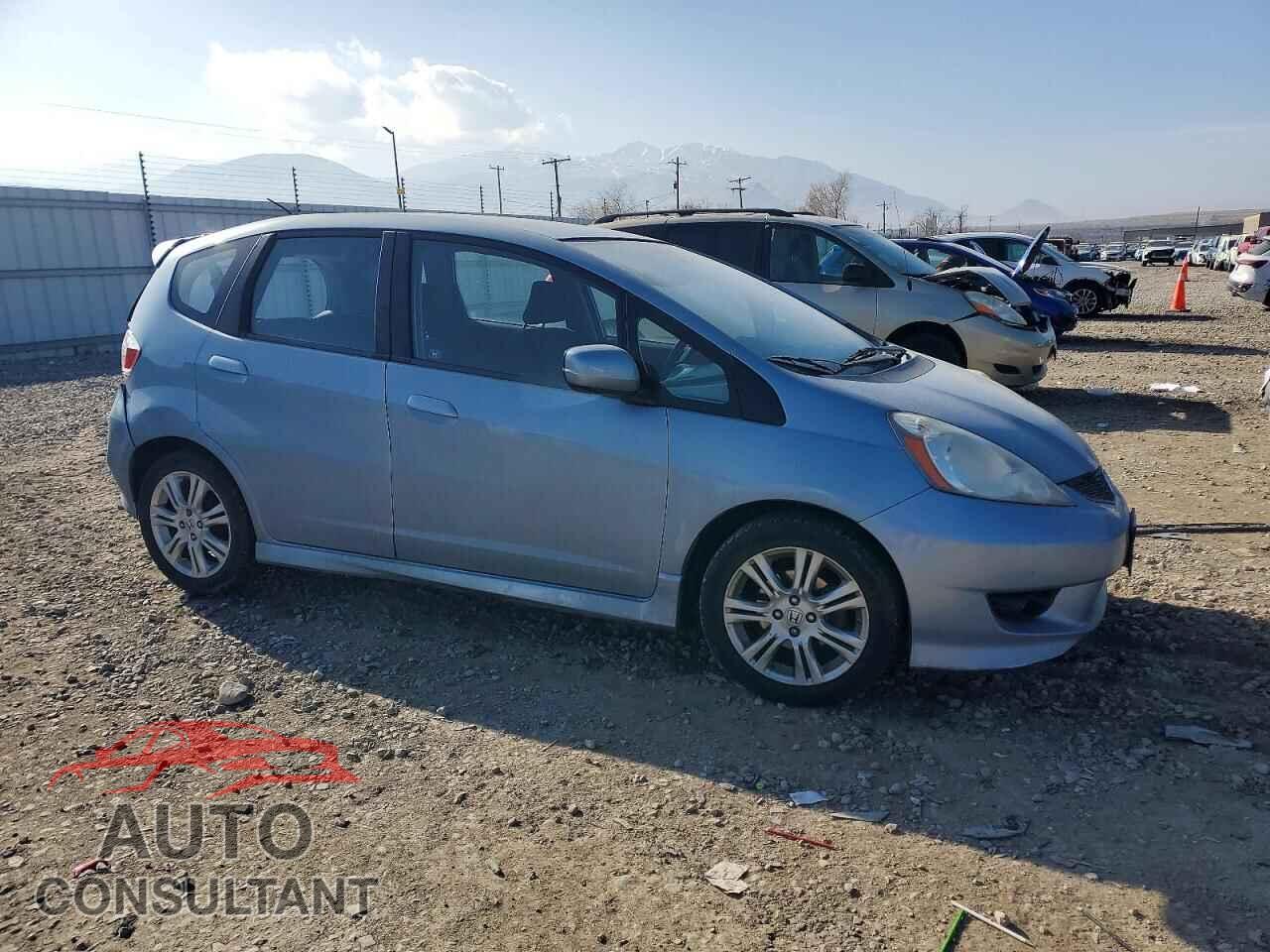 HONDA FIT 2011 - JHMGE8H55BC017052