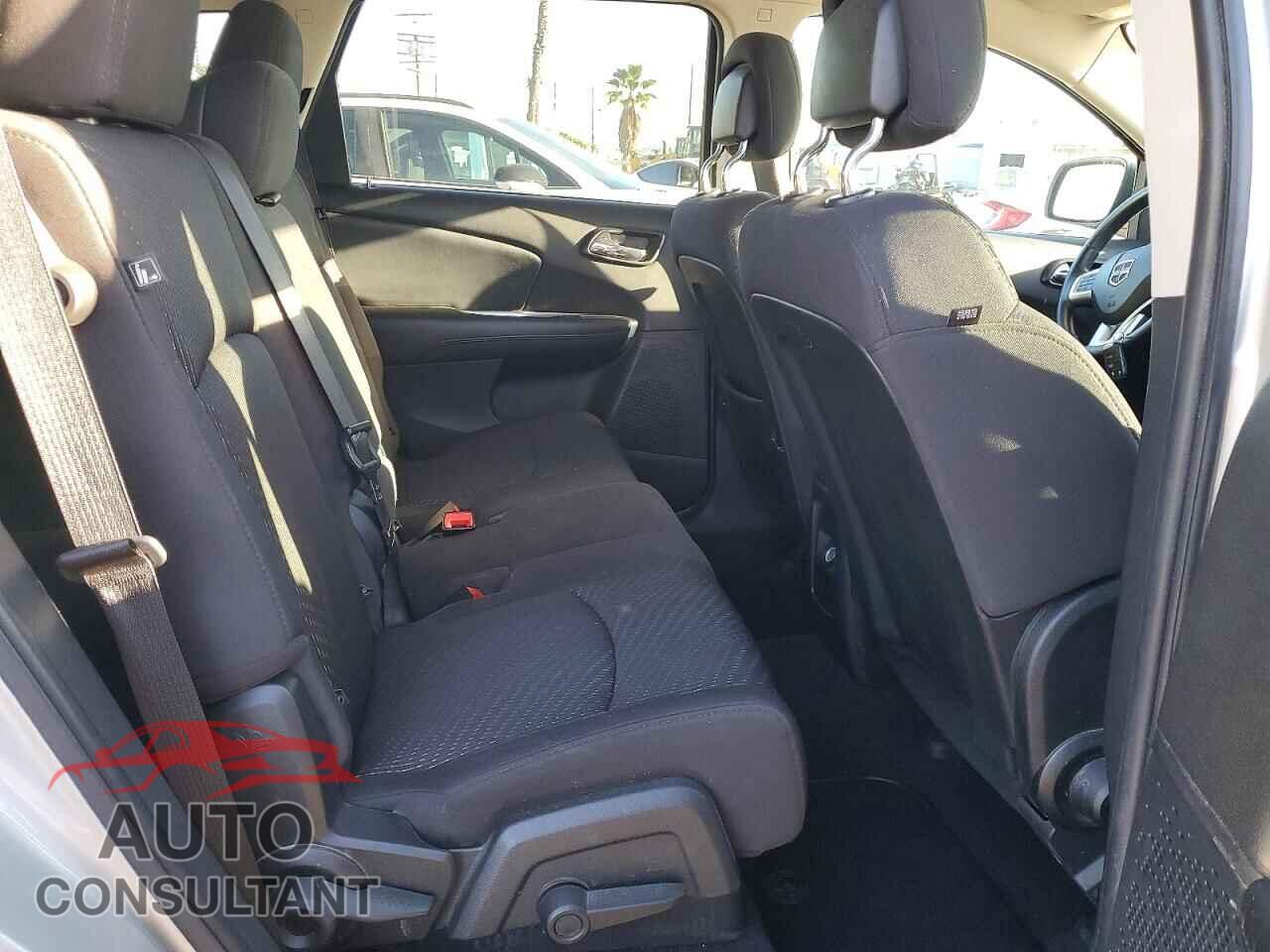 DODGE JOURNEY 2012 - 3C4PDCBG5CT325099
