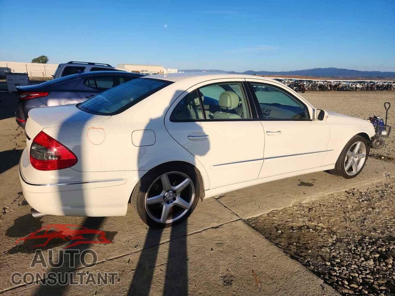 MERCEDES-BENZ E-CLASS 2009 - WDBUF56X49B371843