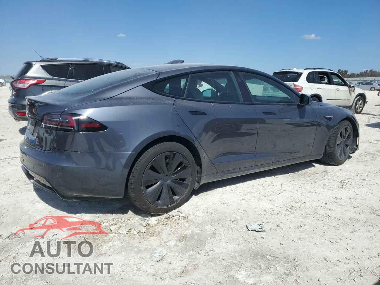 TESLA MODEL S 2022 - 5YJSA1E56NF487455