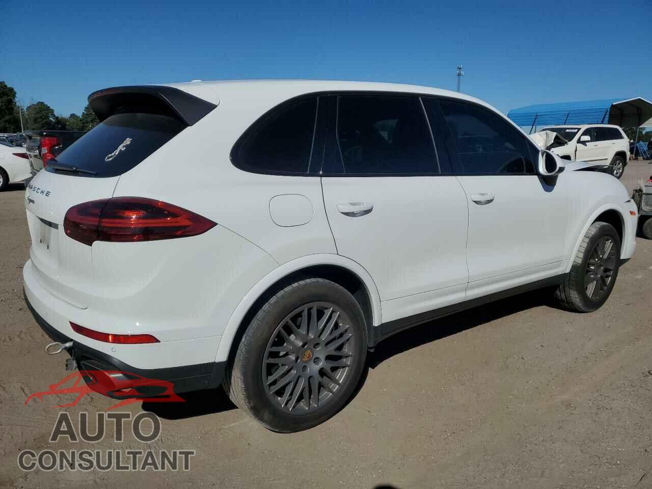 PORSCHE CAYENNE 2017 - WP1AA2A27HKA81008