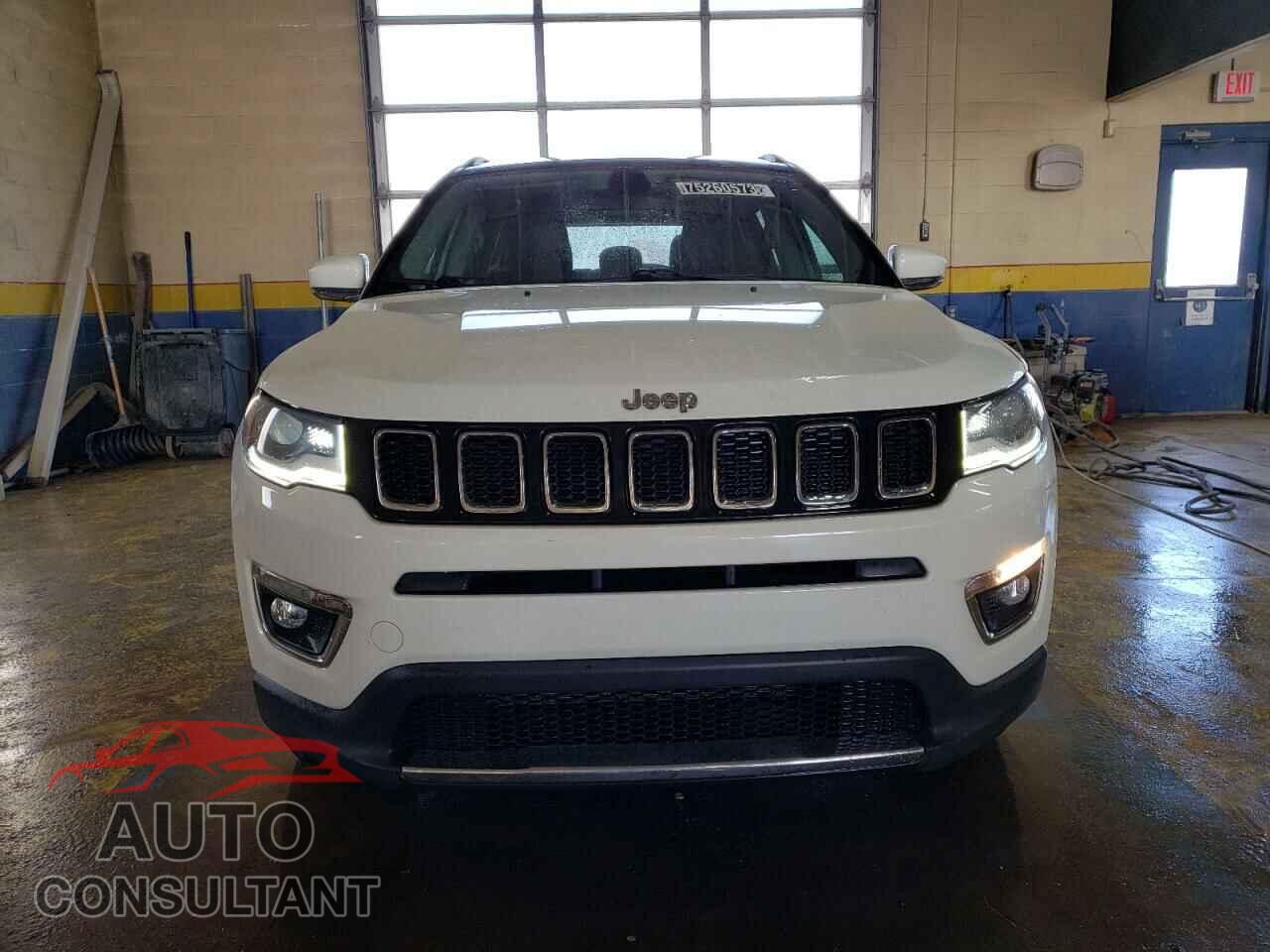 JEEP COMPASS 2019 - 3C4NJCCB5KT749352