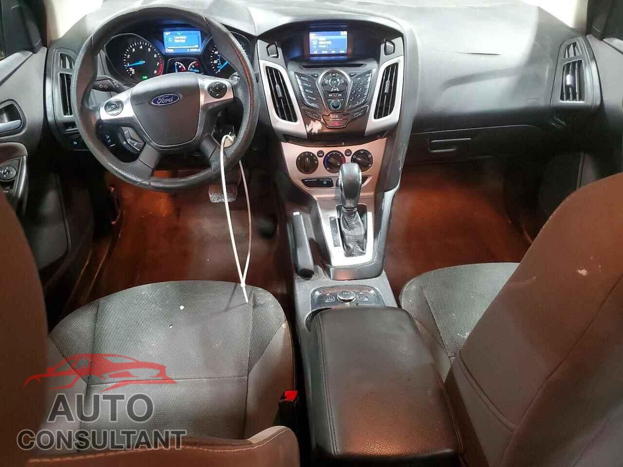 FORD FOCUS 2014 - 1FADP3F2XEL330313