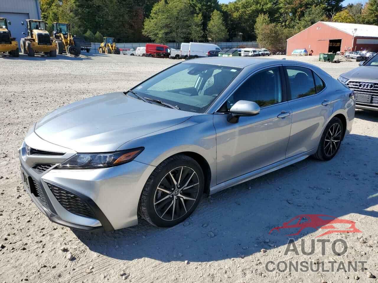 TOYOTA CAMRY 2021 - 4T1G11AK9MU404328