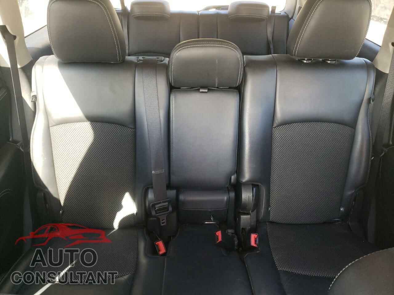 DODGE JOURNEY 2017 - 3C4PDCGB8HT560231