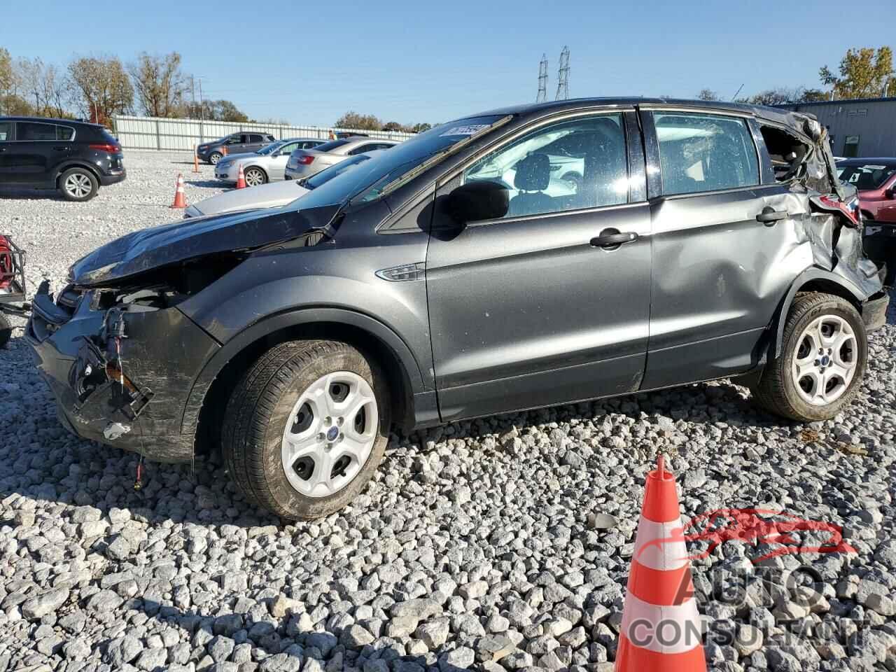 FORD ESCAPE 2017 - 1FMCU0F78HUA03279