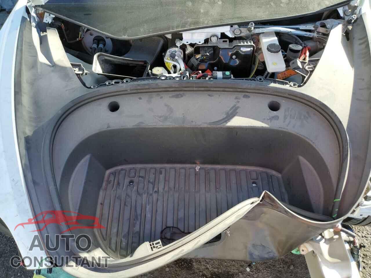 TESLA MODEL 3 2023 - 5YJ3E1EA8PF679257