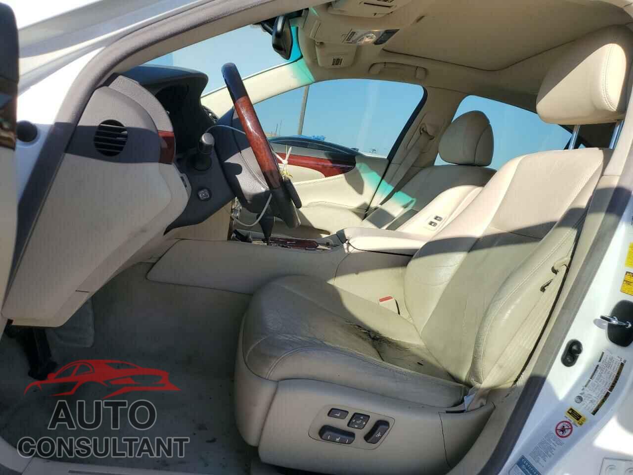 LEXUS LS460 2011 - JTHBL5EF2B5104035