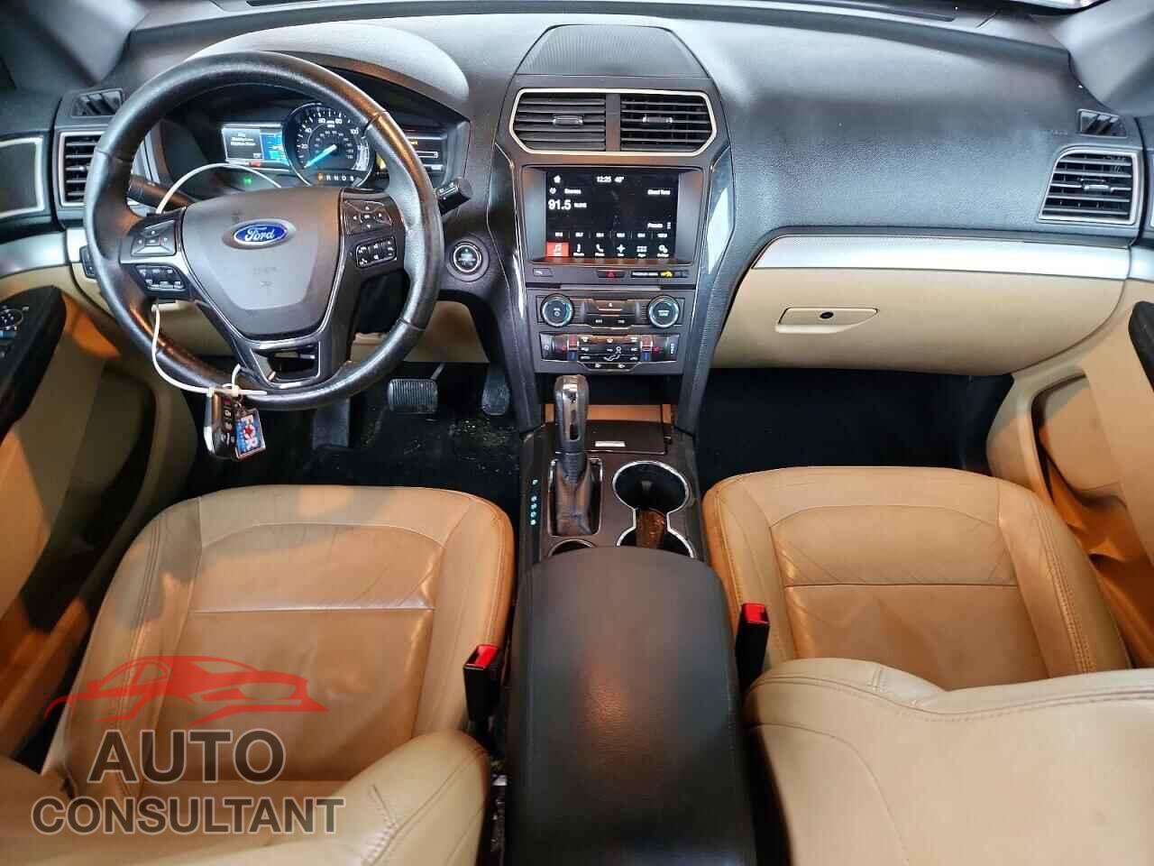 FORD EXPLORER 2017 - 1FM5K7DH7HGB56236