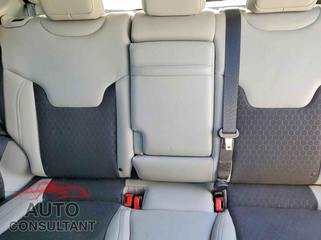 JEEP COMPASS 2018 - 3C4NJDBB8JT330871