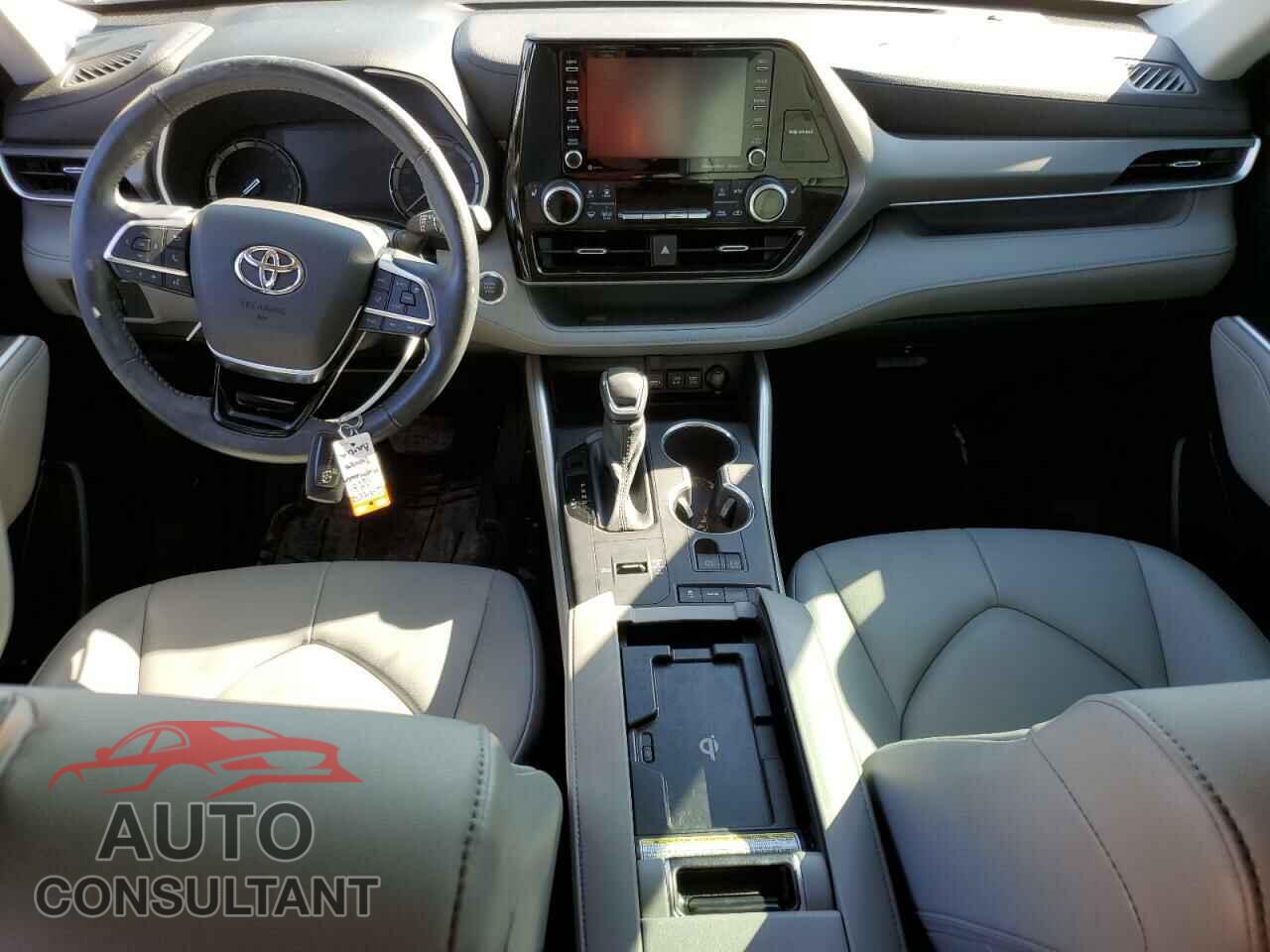 TOYOTA HIGHLANDER 2021 - 5TDHZRAH4MS515104