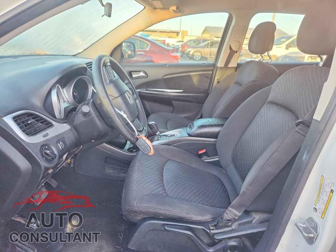 DODGE JOURNEY 2015 - 3C4PDCAB7FT537755