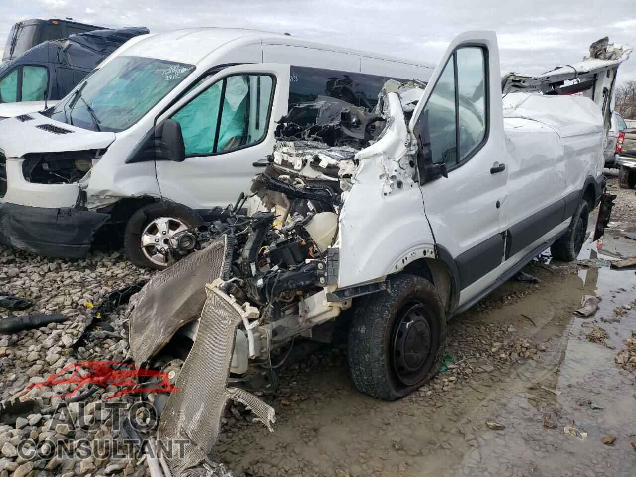 FORD TRANSIT 2019 - 1FTYR2CM6KKB66517