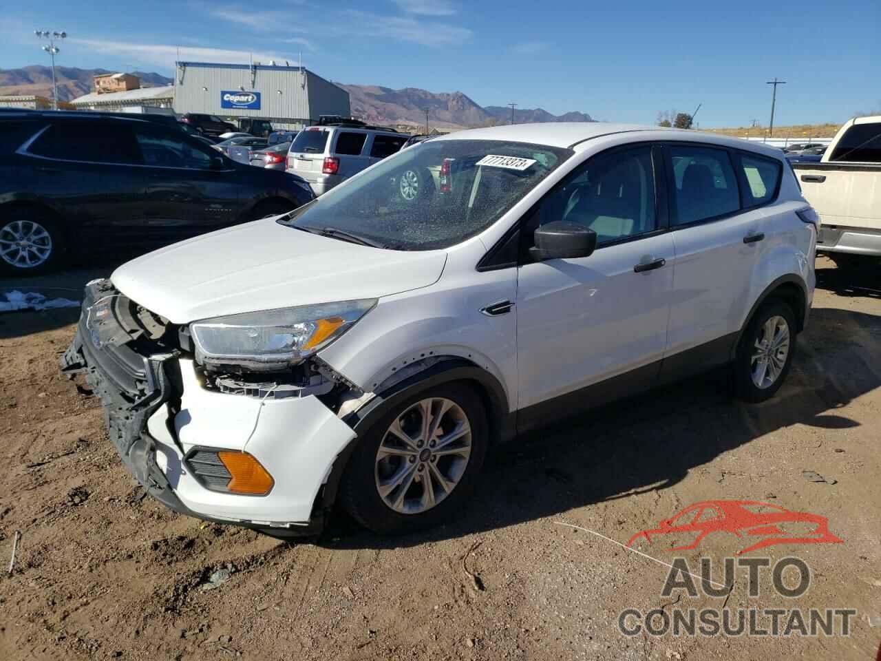 FORD ESCAPE 2017 - 1FMCU0F75HUC25598