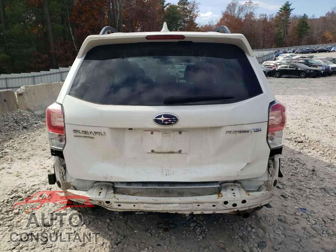 SUBARU FORESTER 2018 - JF2SJAEC4JH493619