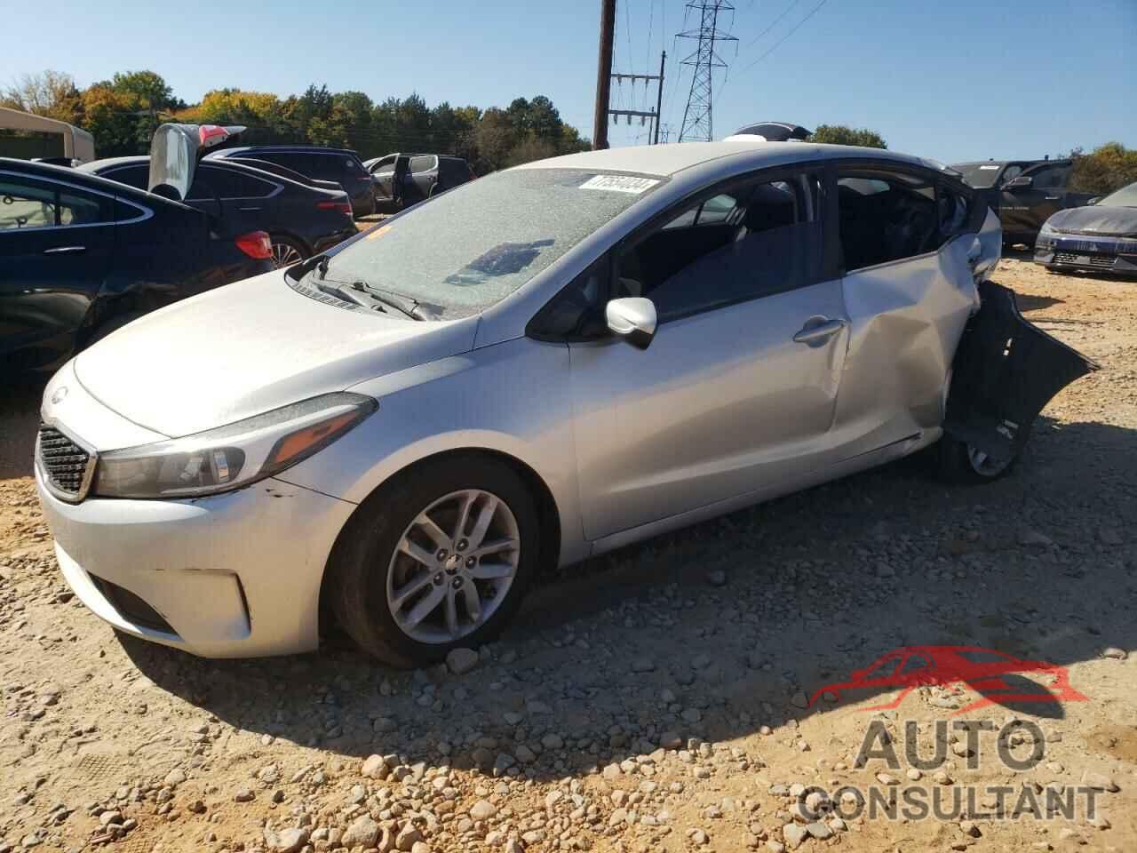 KIA FORTE 2018 - 3KPFK4A77JE221126