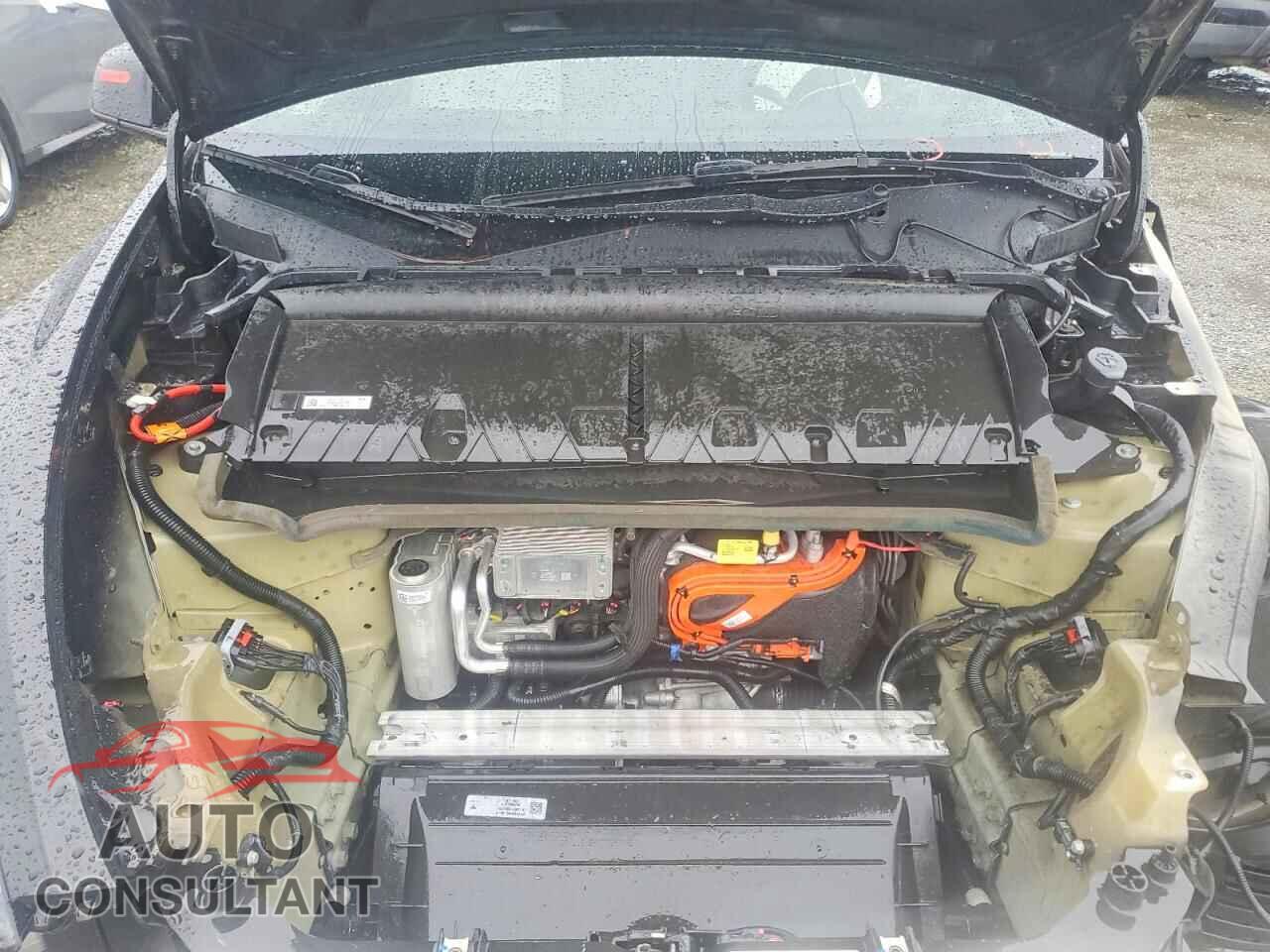 TESLA MODEL Y 2023 - 7SAYGAEEXPF766406