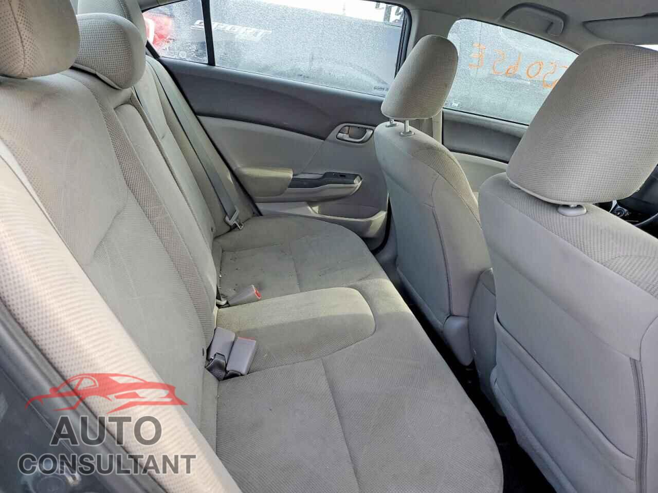 HONDA CIVIC 2012 - 2HGFB2F47CH015588
