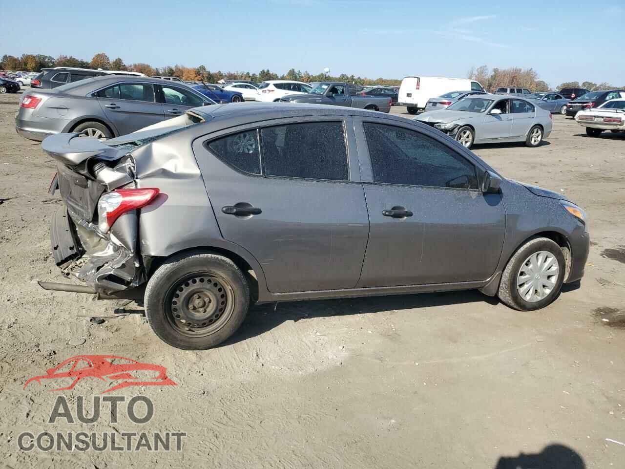 NISSAN VERSA 2017 - 3N1CN7AP1HL870148