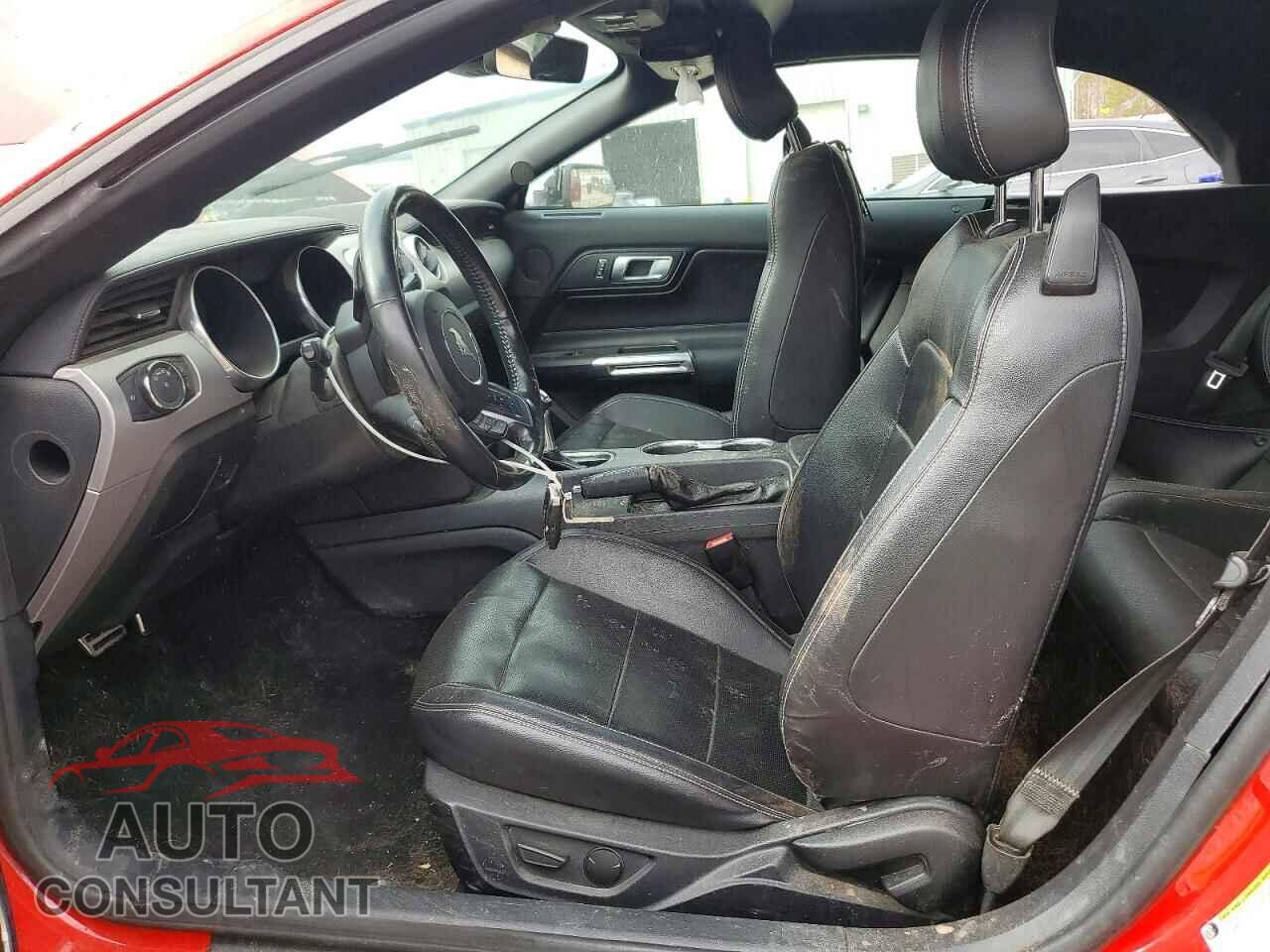 FORD MUSTANG 2021 - 1FATP8UH3M5112751