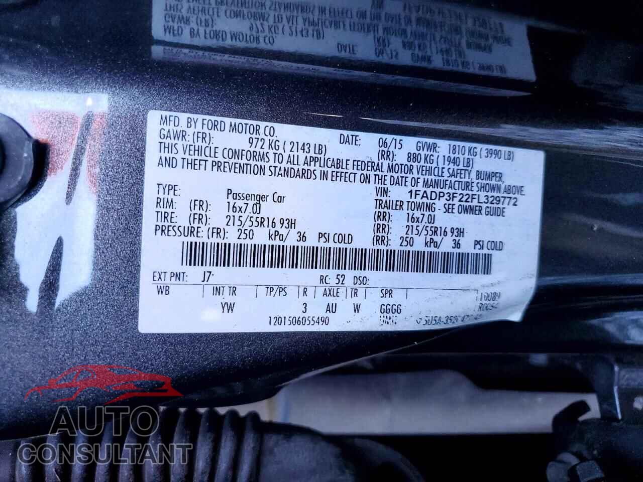 FORD FOCUS 2015 - 1FADP3F22FL329772