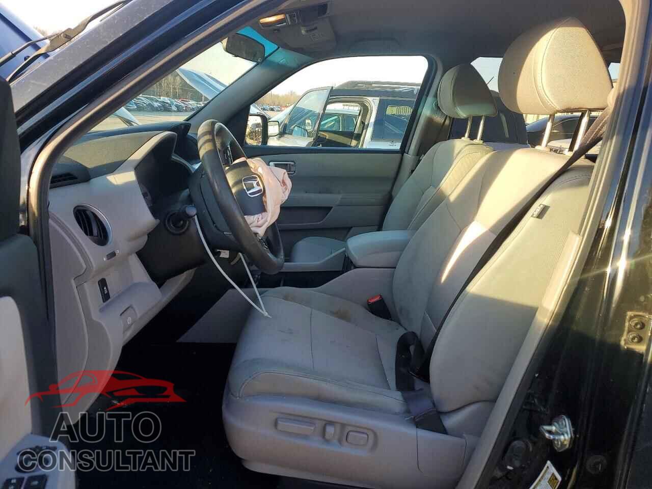 HONDA PILOT 2014 - 5FNYF4H4XEB015534