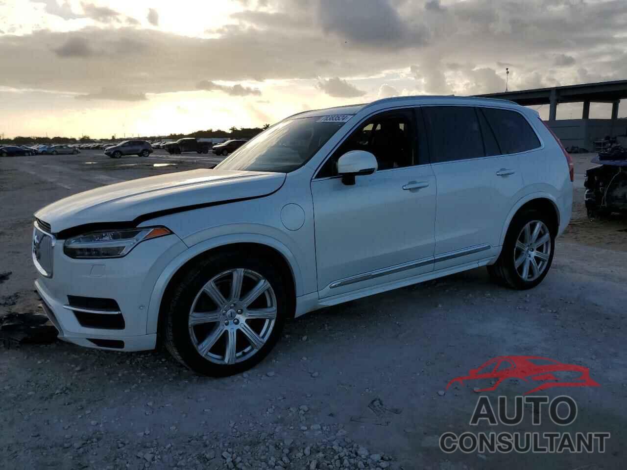 VOLVO XC90 2018 - YV4BR0PL0J1217166