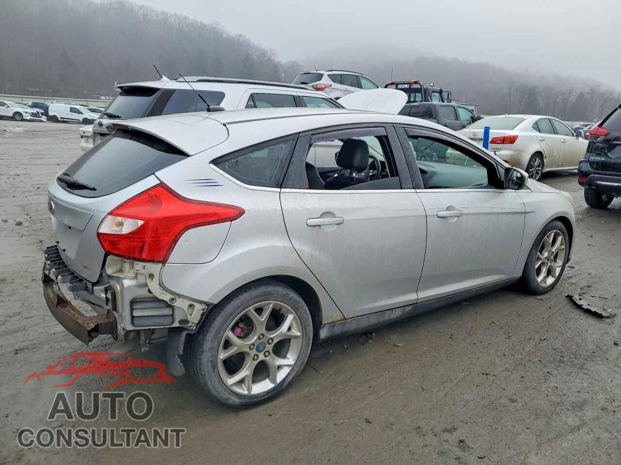FORD FOCUS 2012 - 1FAHP3M28CL129060