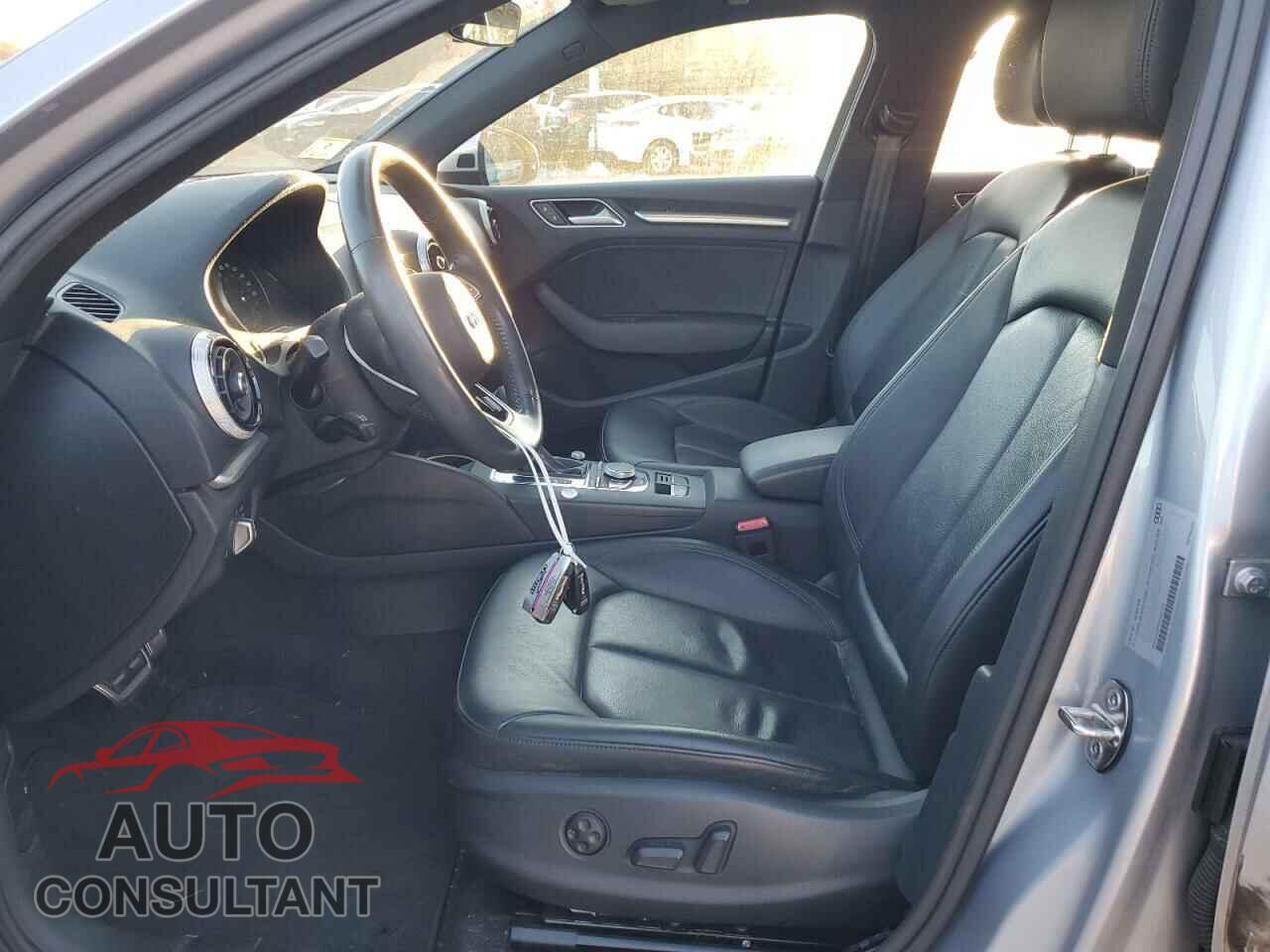 AUDI A3 2020 - WAUAUGFF5LA001055