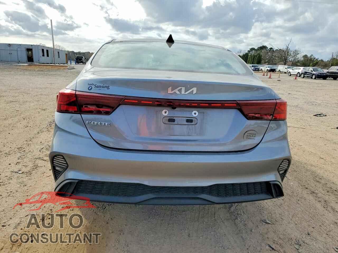 MERCEDES-BENZ E-CLASS 2015 - WDDHF5KB0FB128688