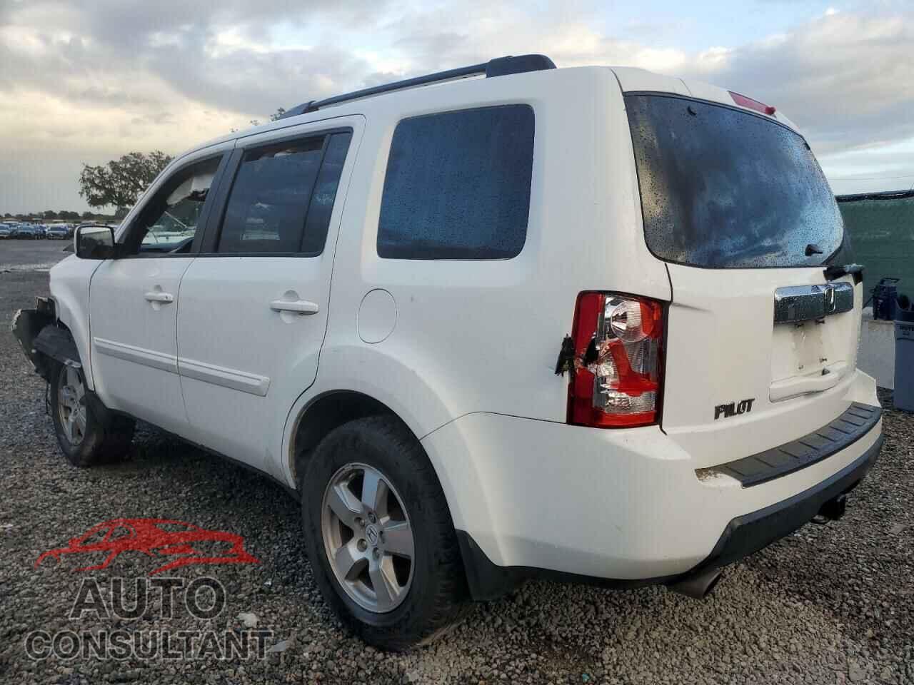 HONDA PILOT 2011 - 5FNYF3H56BB047928